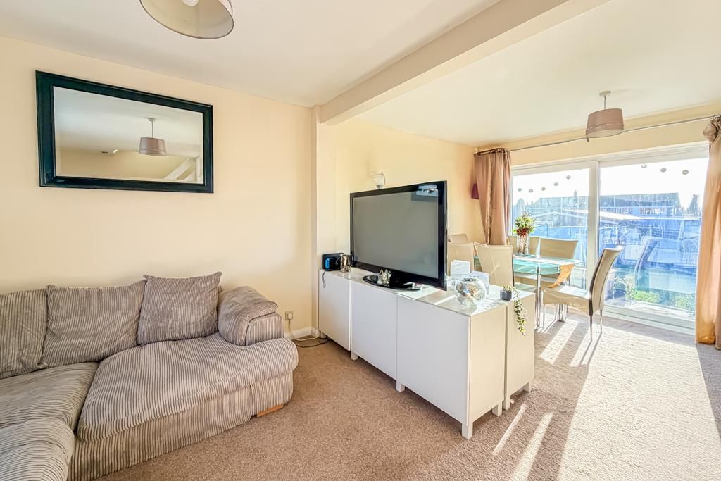 Property photo 2 of 20 Lounge/Diner