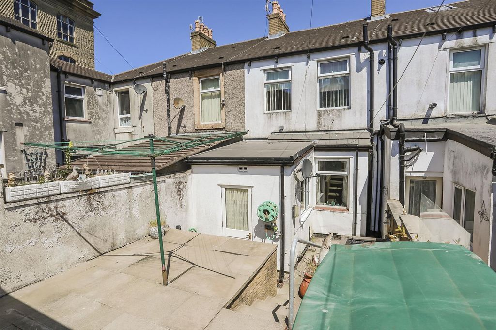 Property photo 2 of 19 12.Jpg