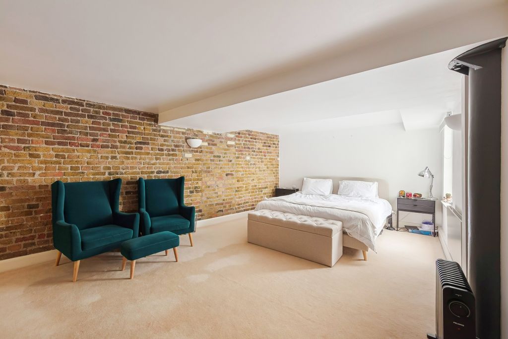 Property photo 3 of 13 094A5397