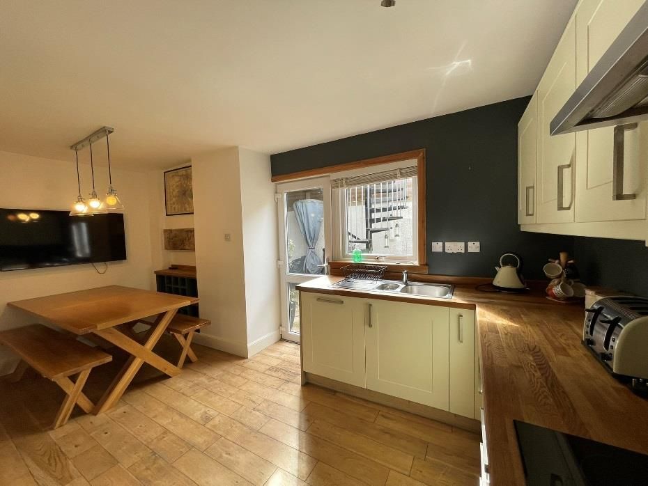 Property photo 2 of 44