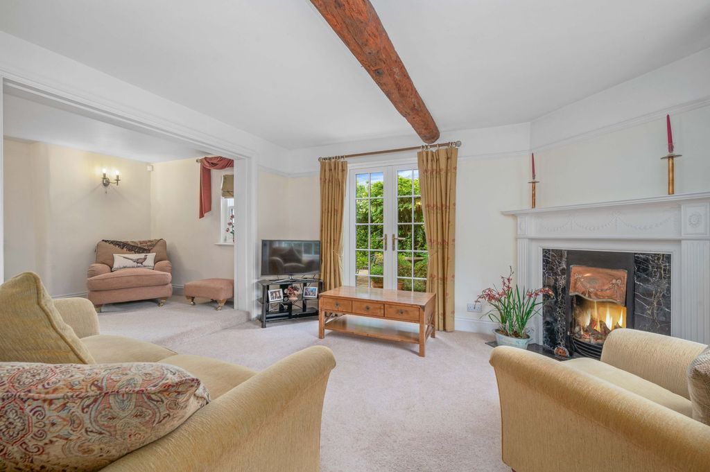 Property photo 2 of 43