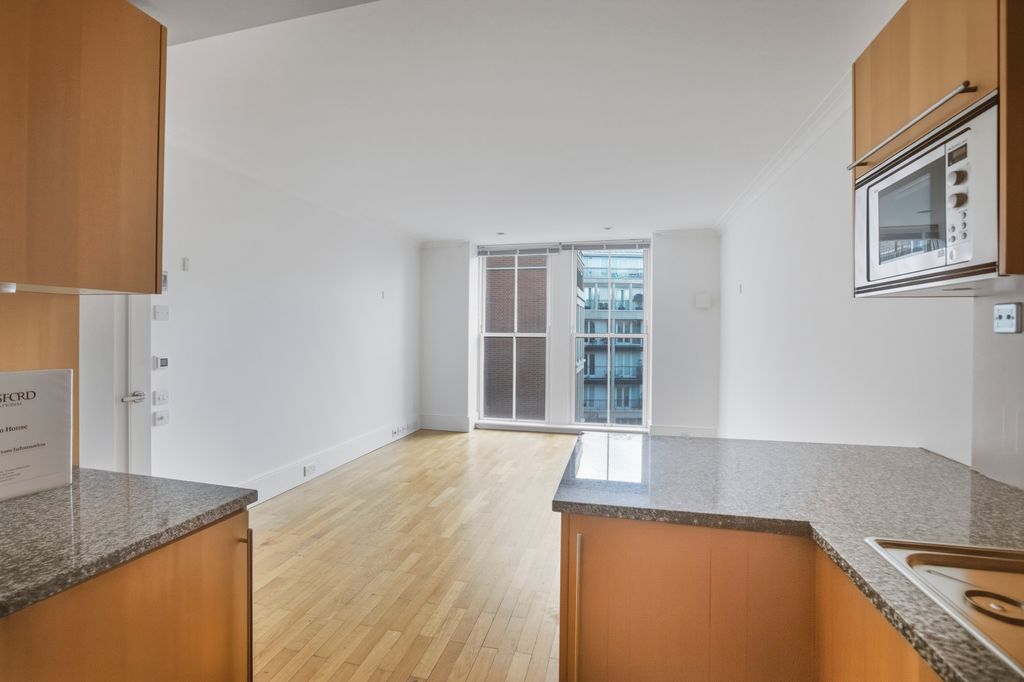 Property photo 1 of 10 8Y3A8741