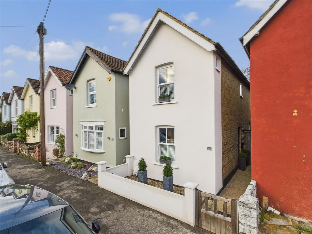 Property photo 1 of 13