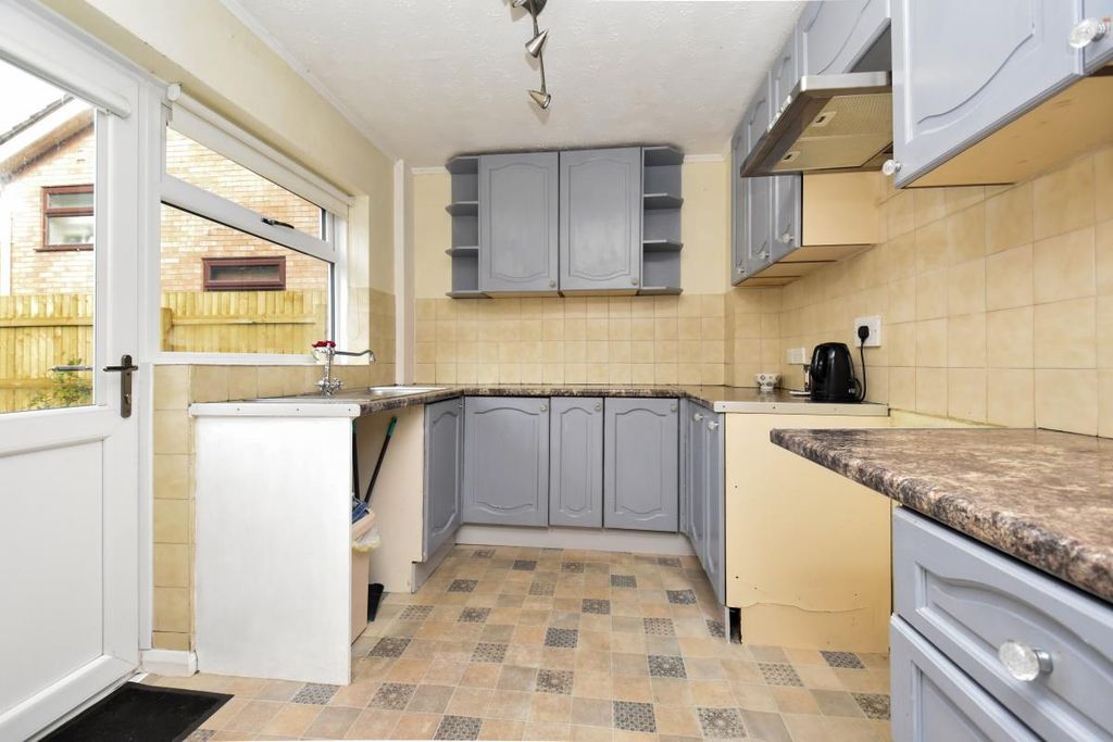 Property photo 2 of 13 Ph6_6278217.Jpg