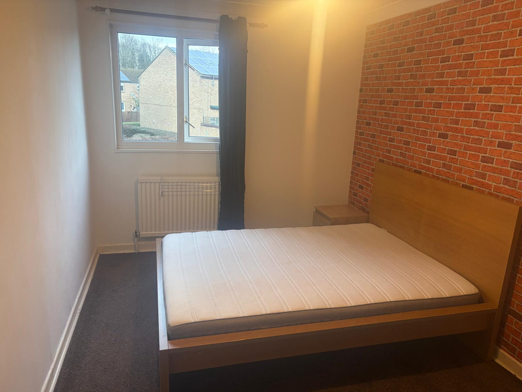 Property photo 1 of 2