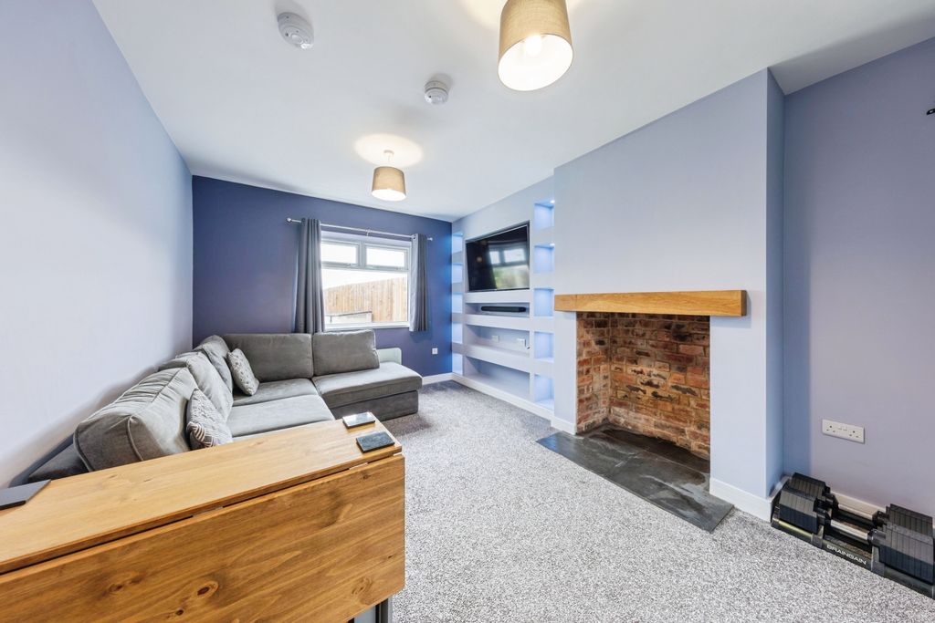Property photo 3 of 15