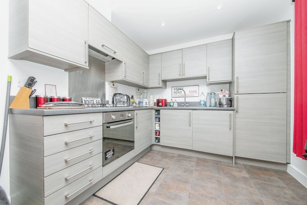 Property photo 2 of 17