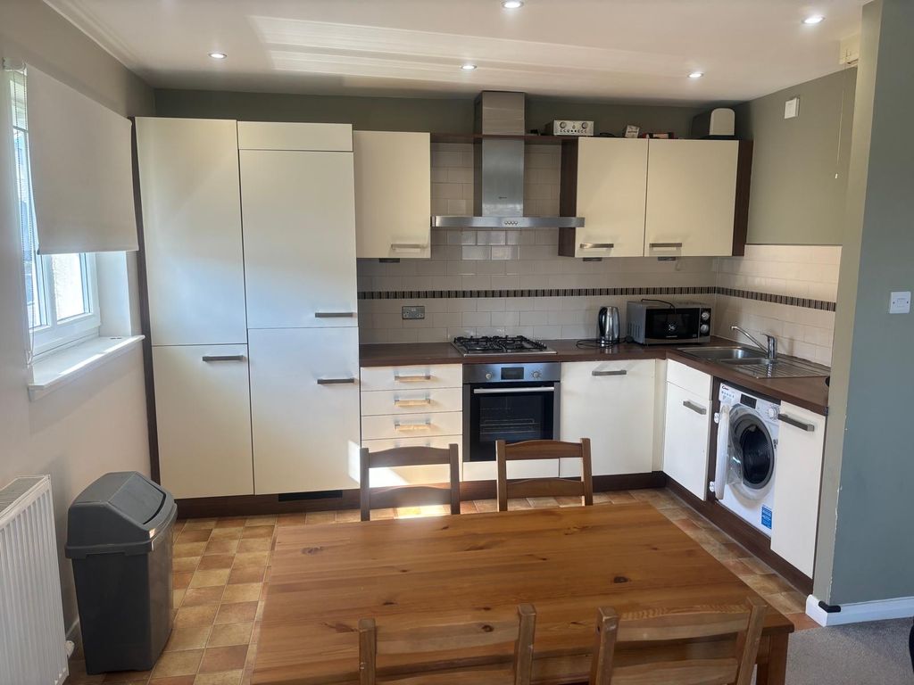 Property photo 2 of 12 Img-20250424-Wa0016