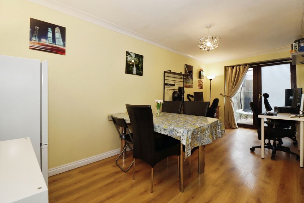 Property photo 3 of 20 Picture 3