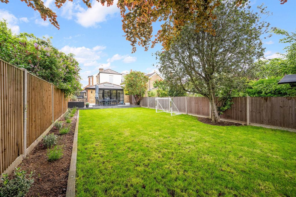 Property photo 3 of 16
