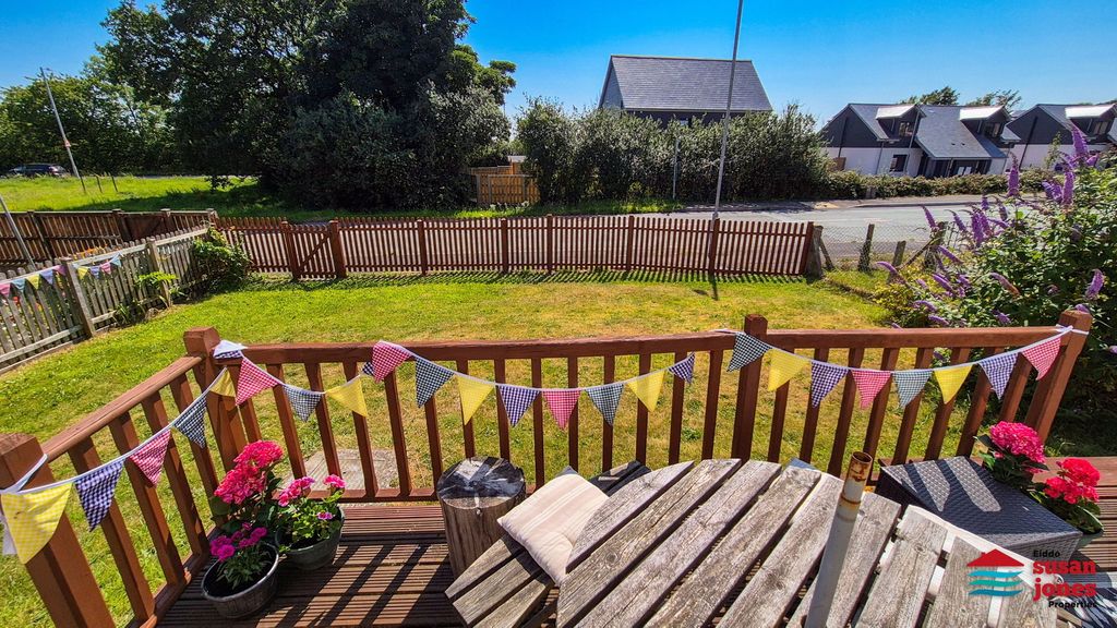 Property photo 3 of 16