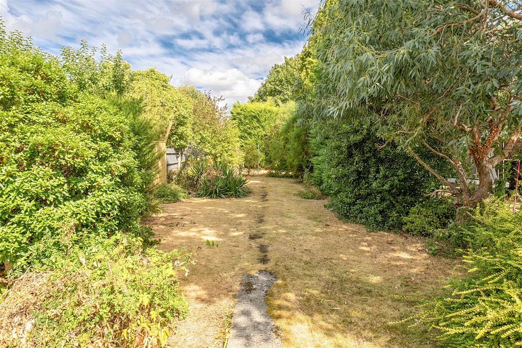 Property photo 2 of 18 1501855-18-6A71F6F8675E3.Jpg