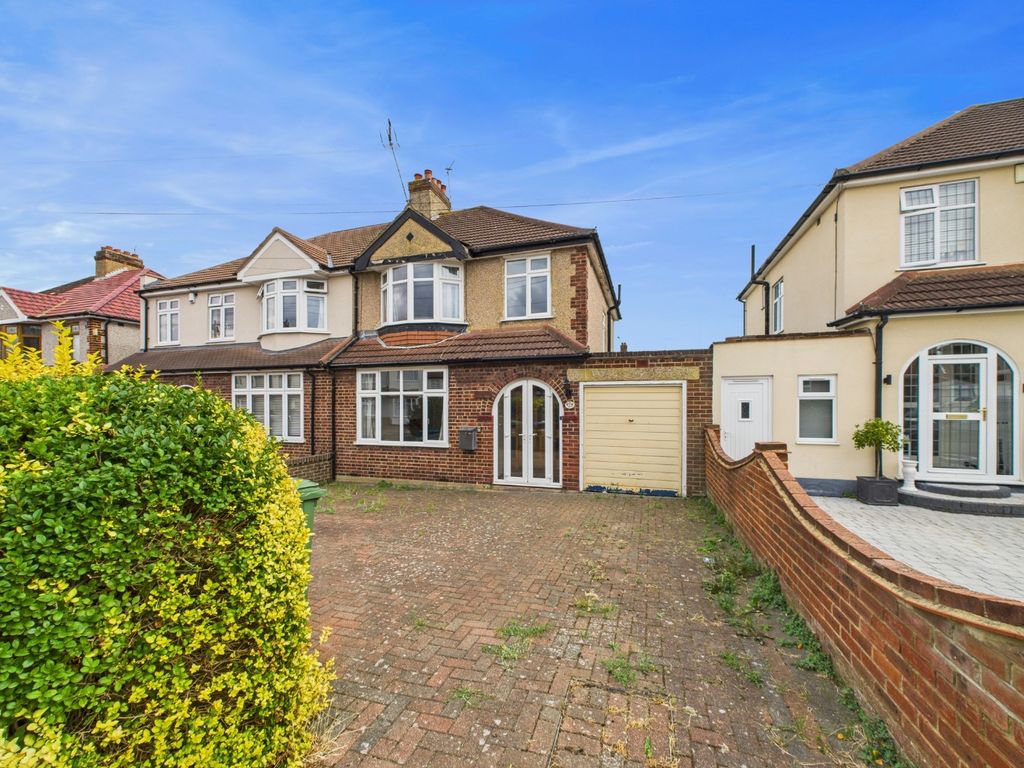 Property photo 1 of 17 4493821