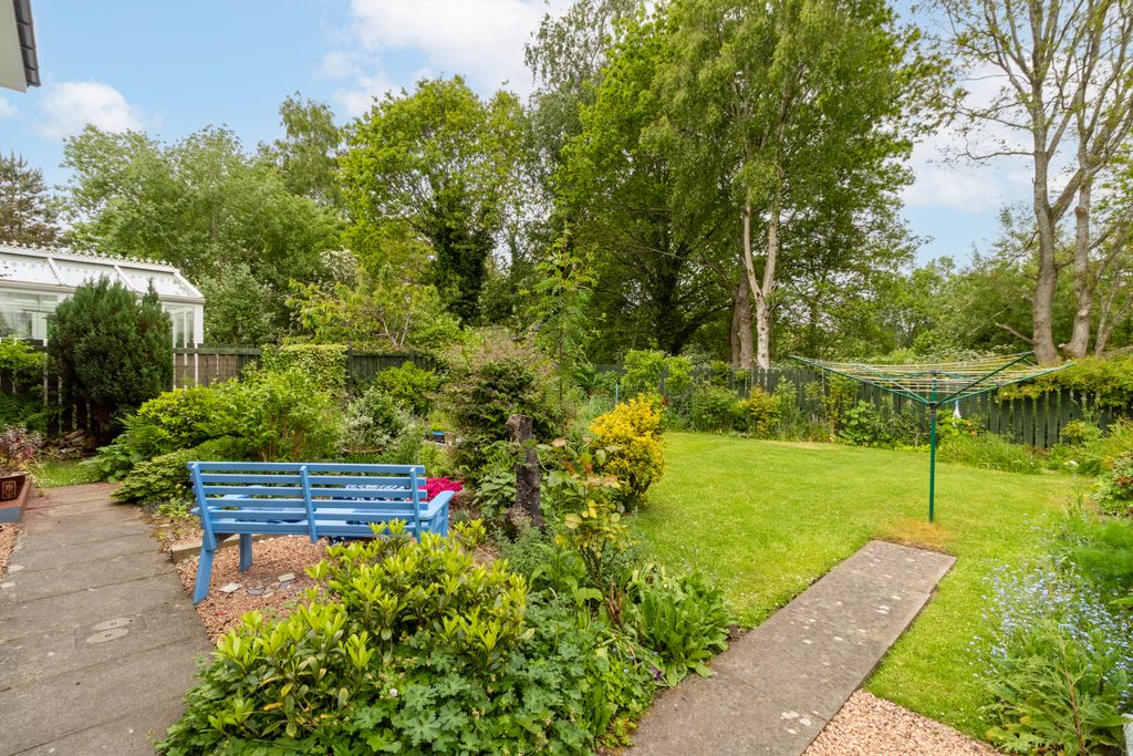 Property photo 2 of 27 Rear Garden