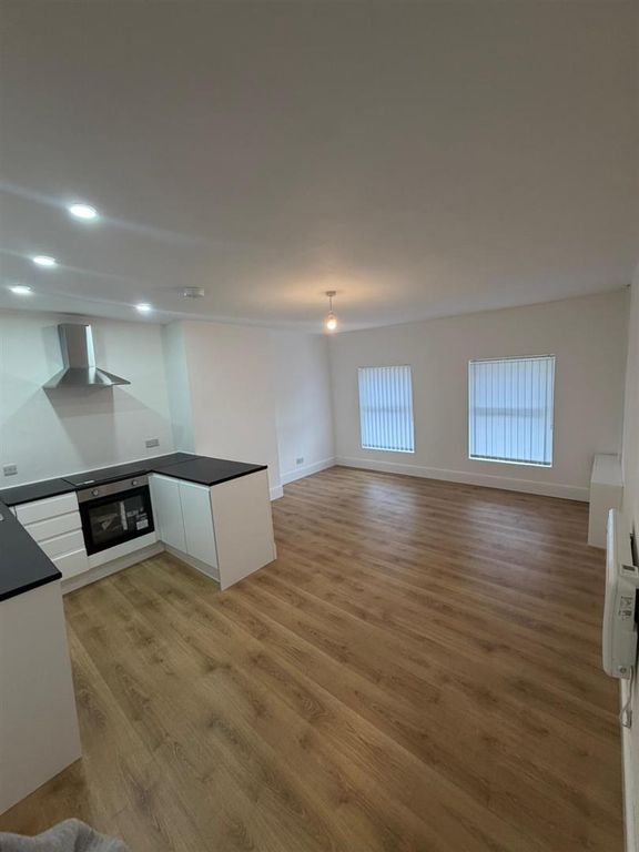 Property photo 1 of 8 liv Din Kitch.Jpeg