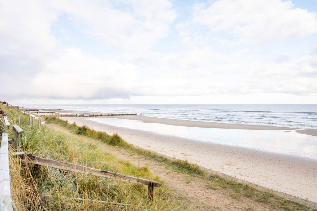 Property photo 3 of 23