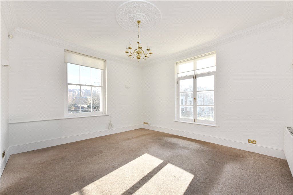 Property photo 2 of 18 Picture No. 08