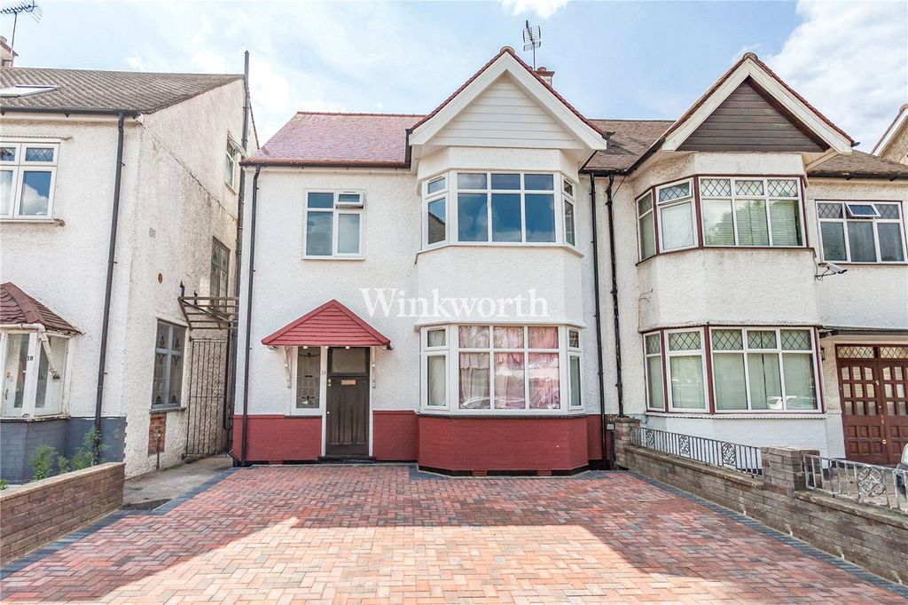 Property photo 2 of 15 Picture No. 01