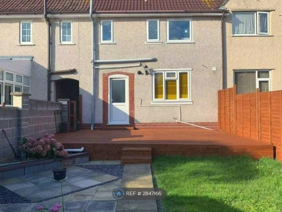 Property photo 3 of 16