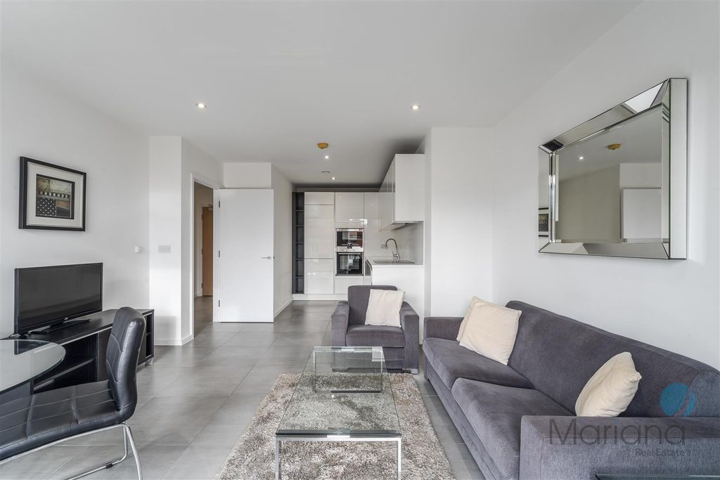 Property photo 3 of 14 Reception Room