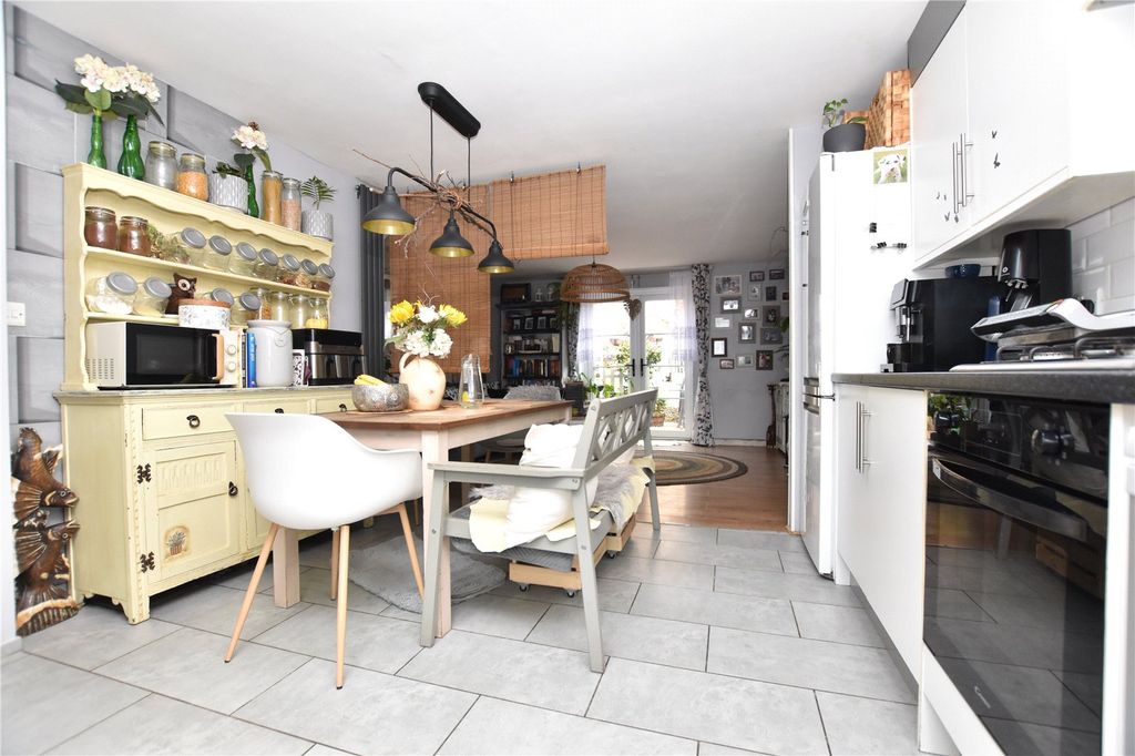 Property photo 3 of 20 Picture No. 14