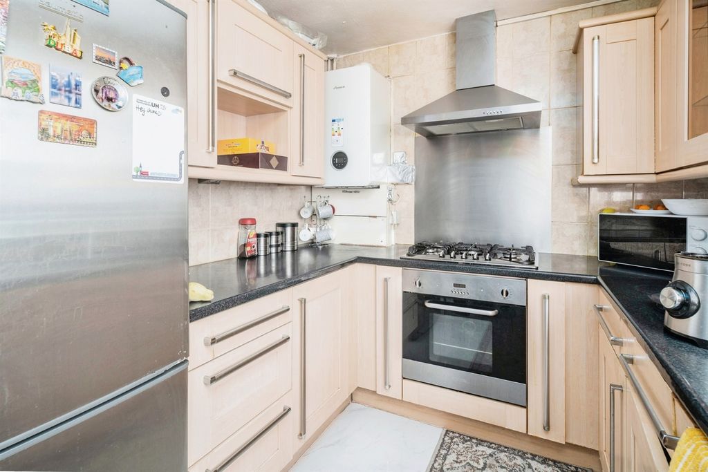 Property photo 2 of 15