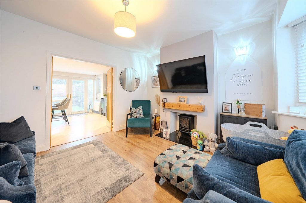 Property photo 2 of 19 Picture No. 10