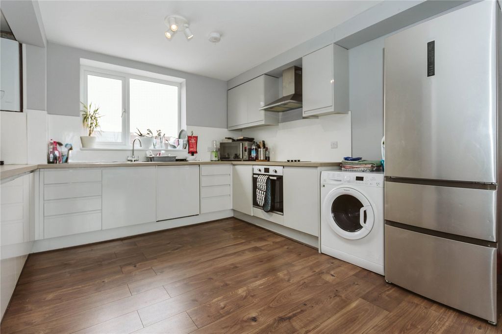 Property photo 2 of 31 Picture No. 47