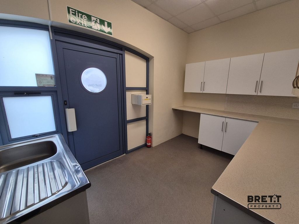 Property photo 3 of 7 Not Specified