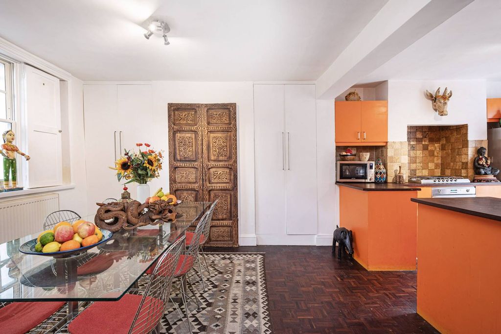 Property photo 1 of 27