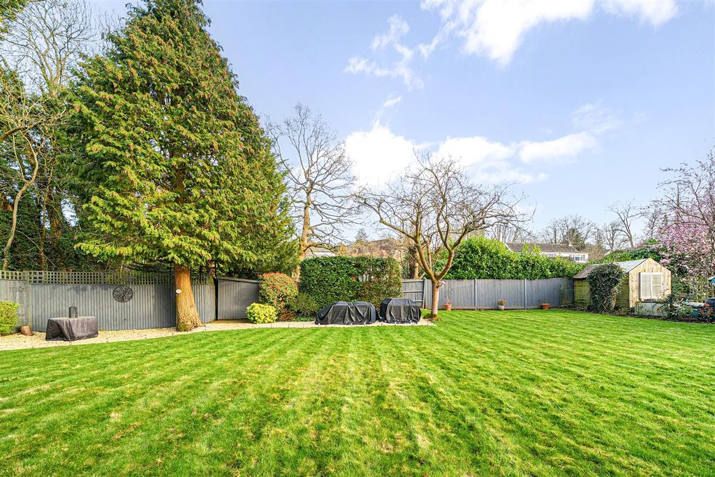 Additional image 18 of 6 bed detached house for saleOutwood Lane, Chipstead, Coulsdon CR5