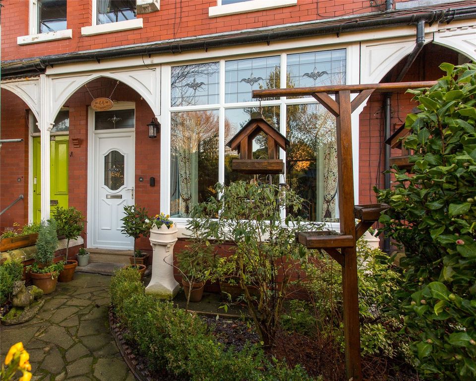 Property photo 2 of 22 Front