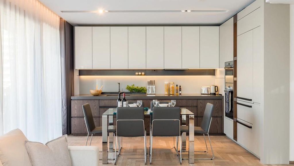 Property photo 2 of 16 Image