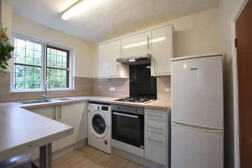 Property photo 3 of 5 Picture No. 04