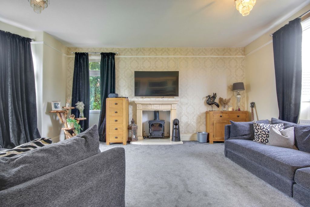 Property photo 3 of 15 Img_4265-Img_4267