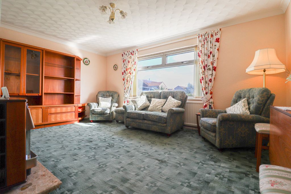 Property photo 2 of 20 3538936