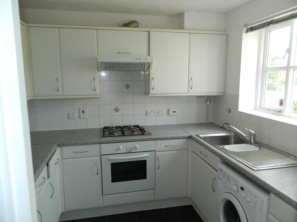 Property photo 2 of 7 Kitchen