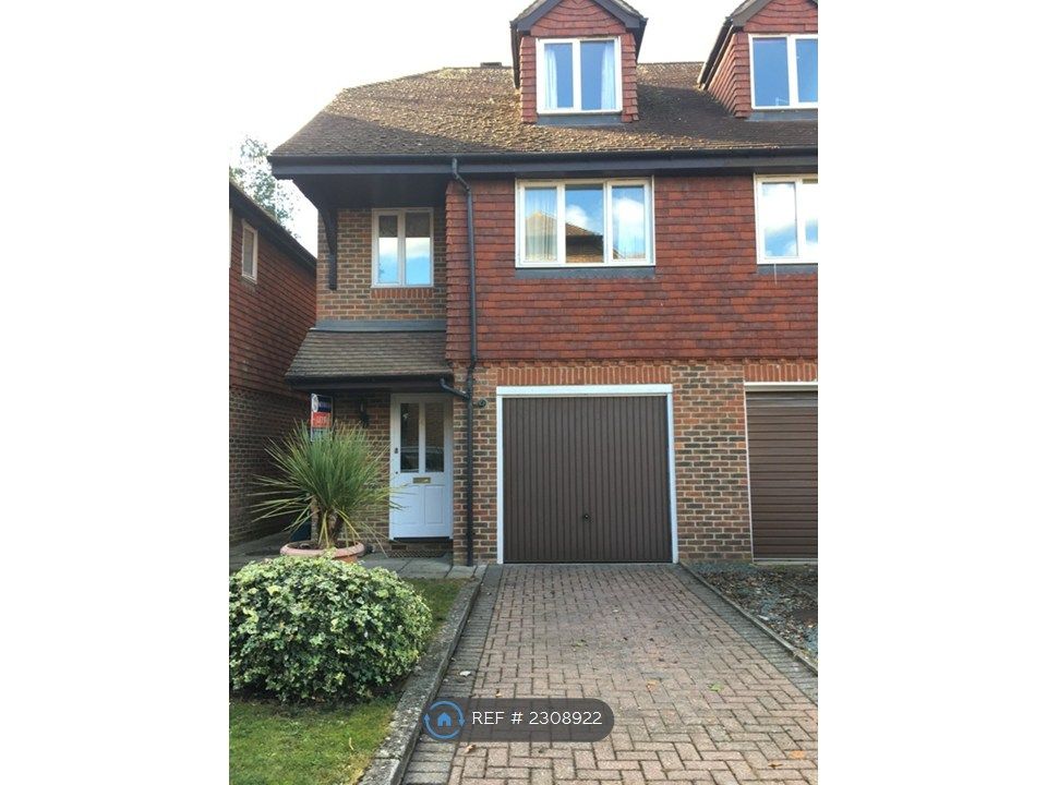 Property photo 1 of 16 Front