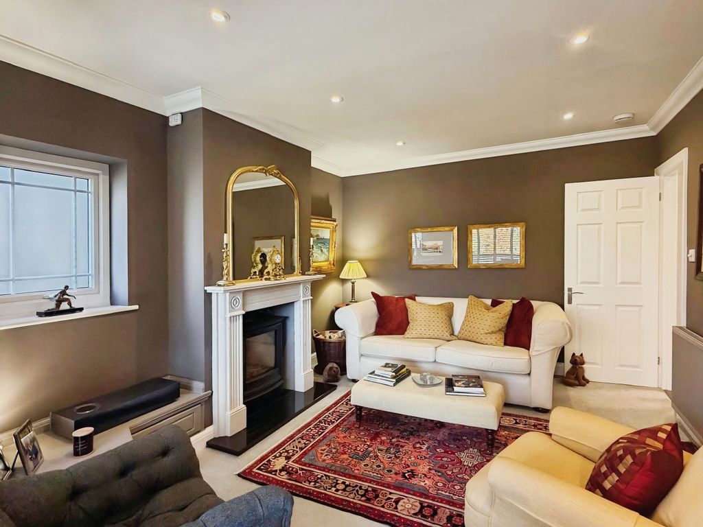 Property photo 3 of 36 6B3Eeed2-Whatsapp 20Image 202026-03-28 20At 2009.48.13 20 282 29.Jpeg