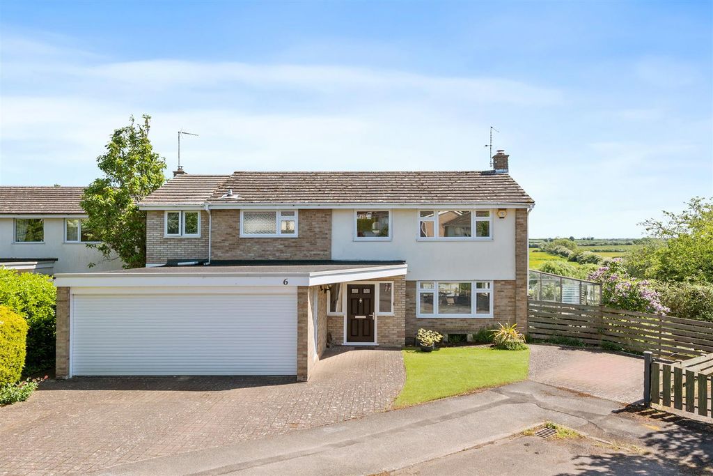 Property photo 1 of 42 6Themooringsweb02.Jpg