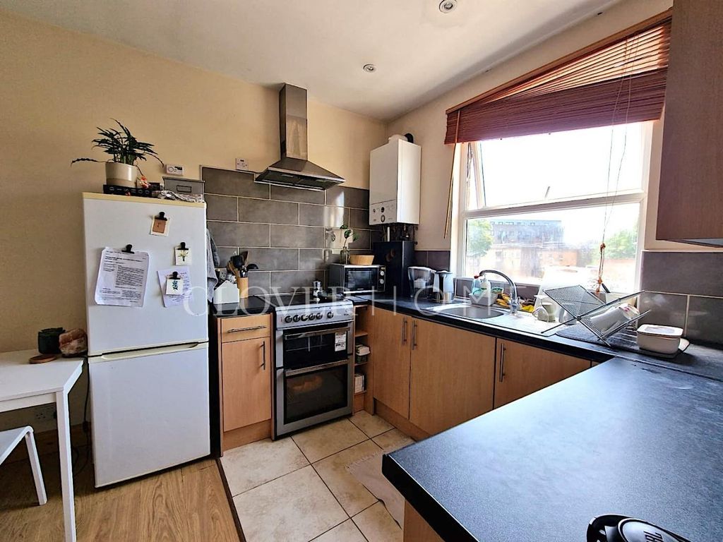 Property photo 3 of 9 B985202A-108d-40Aa-91Be-9c2Ec6359016.Jpg