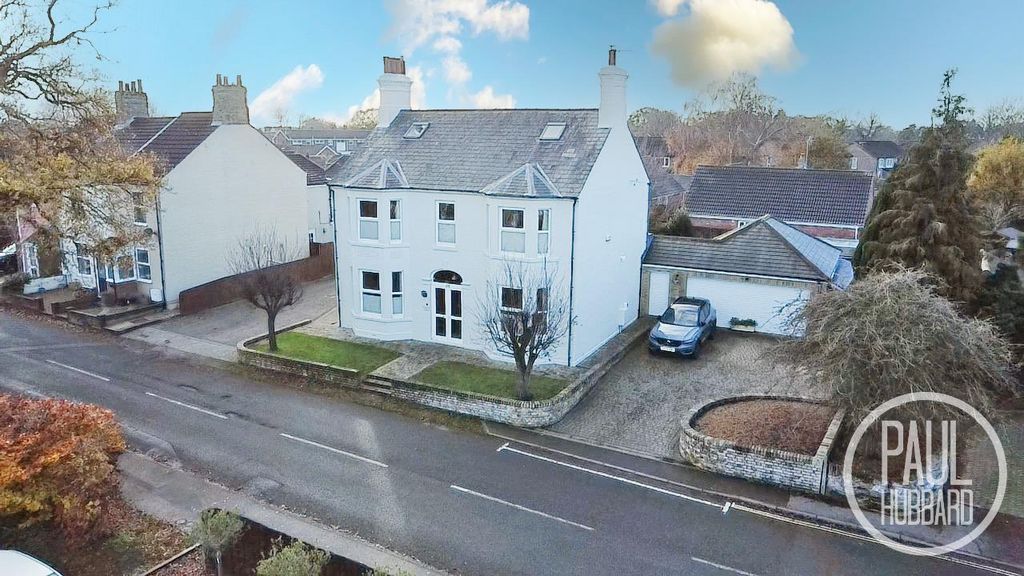 Property photo 1 of 39 Image00003.Jpg