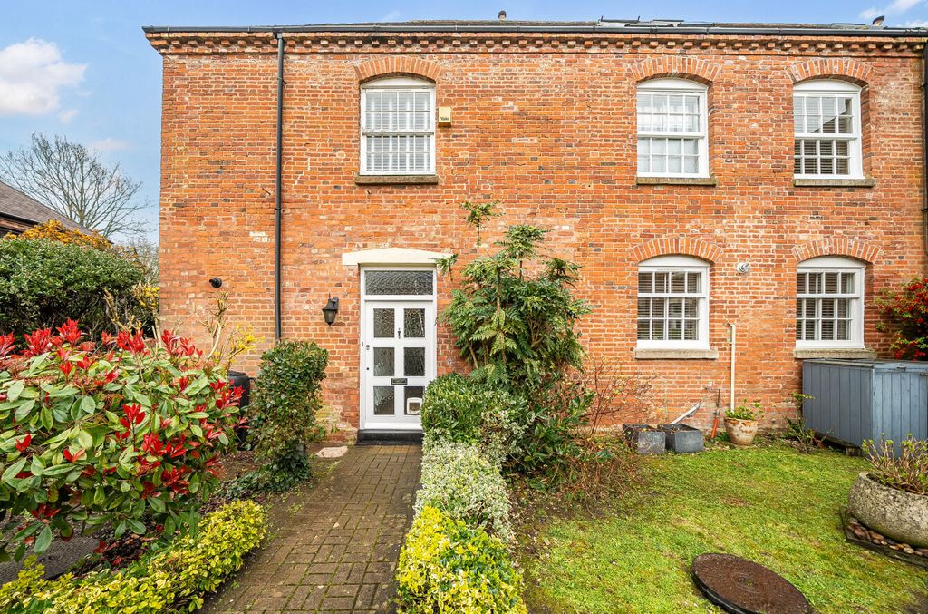 Property photo 1 of 20 1430501-13-69c65F...