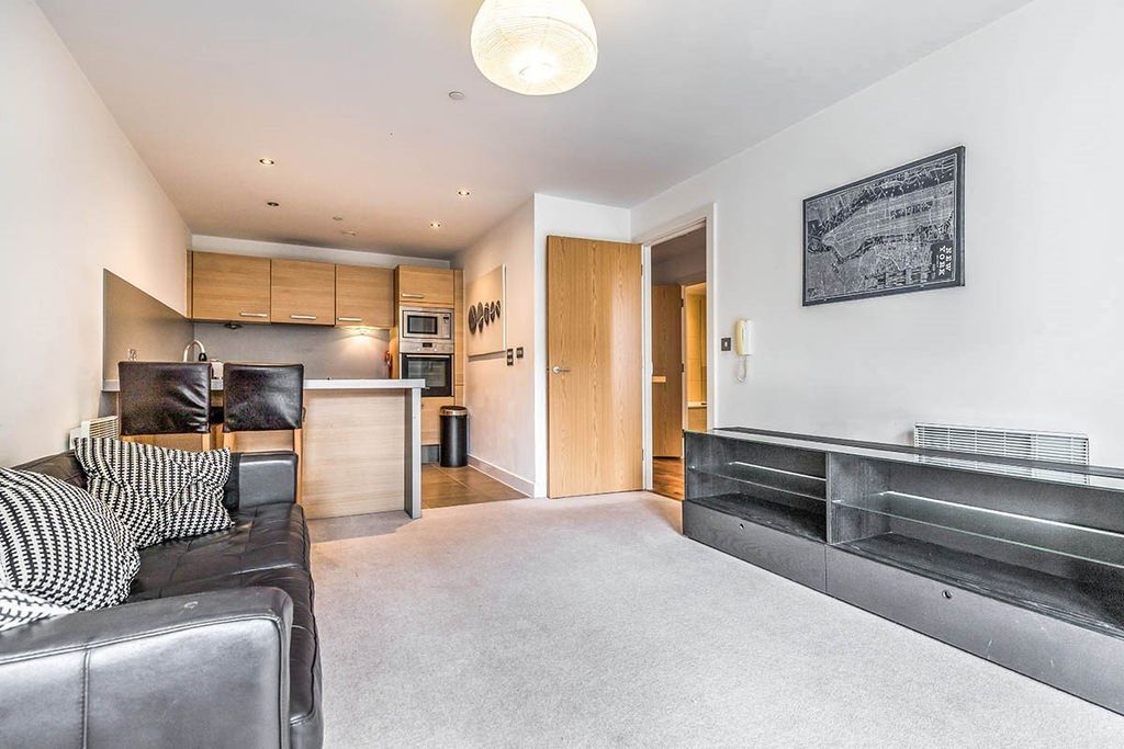 Property photo 3 of 11 Picture No. 33