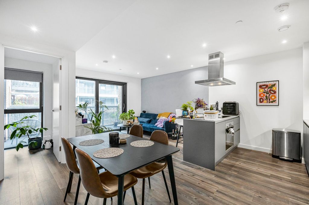 Property photo 3 of 22 Open Plan Living