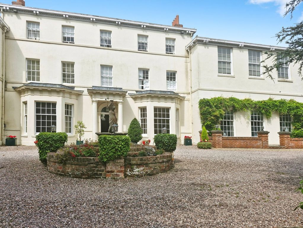 Property photo 3 of 21