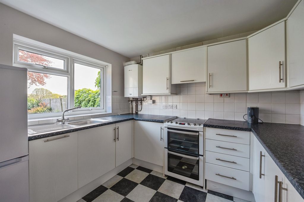 Property photo 3 of 19