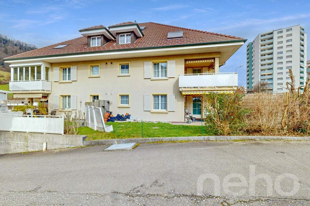 Property photo 2 of 13
