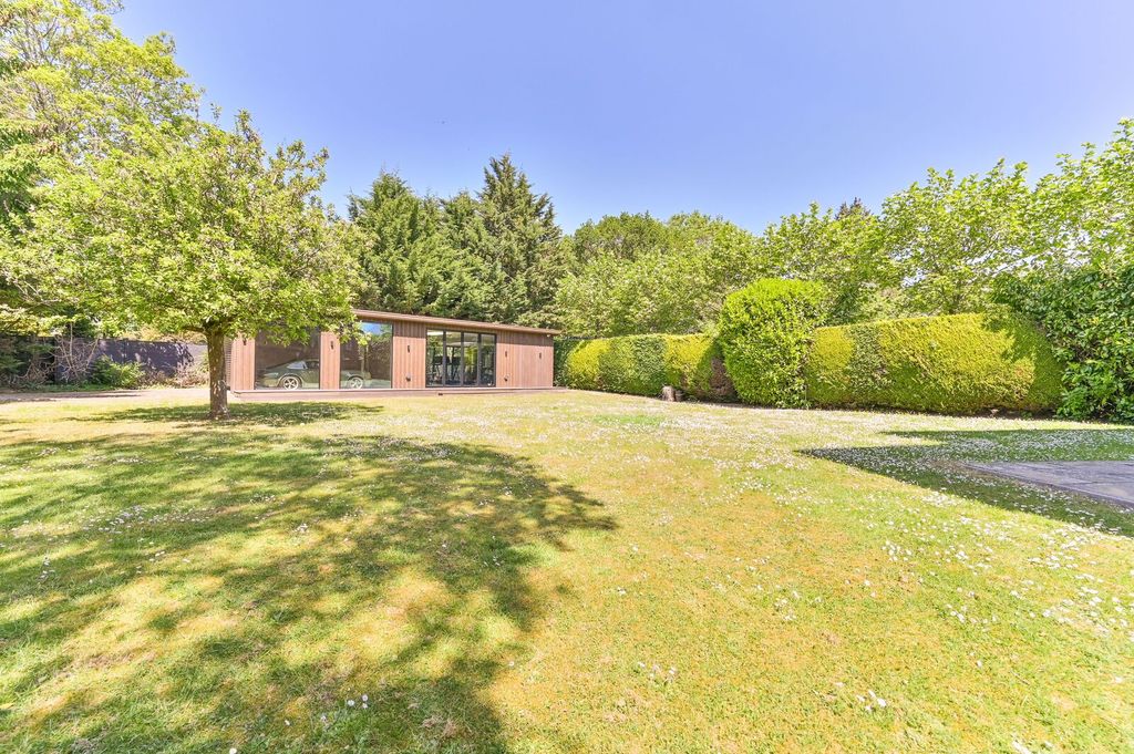 Additional image 20 of 7 bed detached house for saleRanmore Avenue, Shirley, Croydon CR0