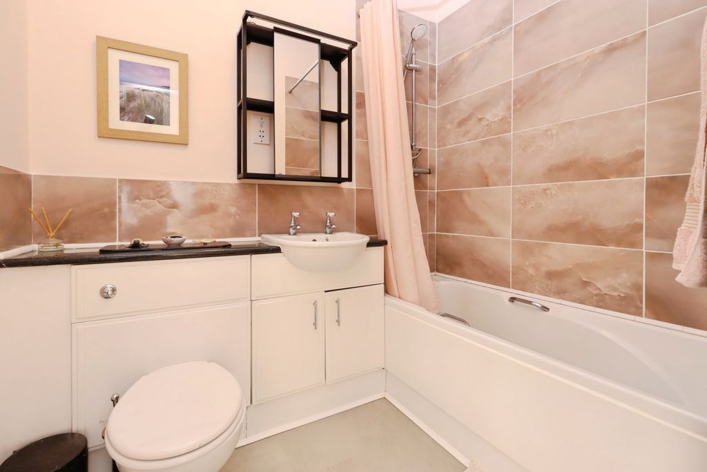 Additional image 8 of 2 bed flat for saleThe Chestnuts, Shrewsbury SY5